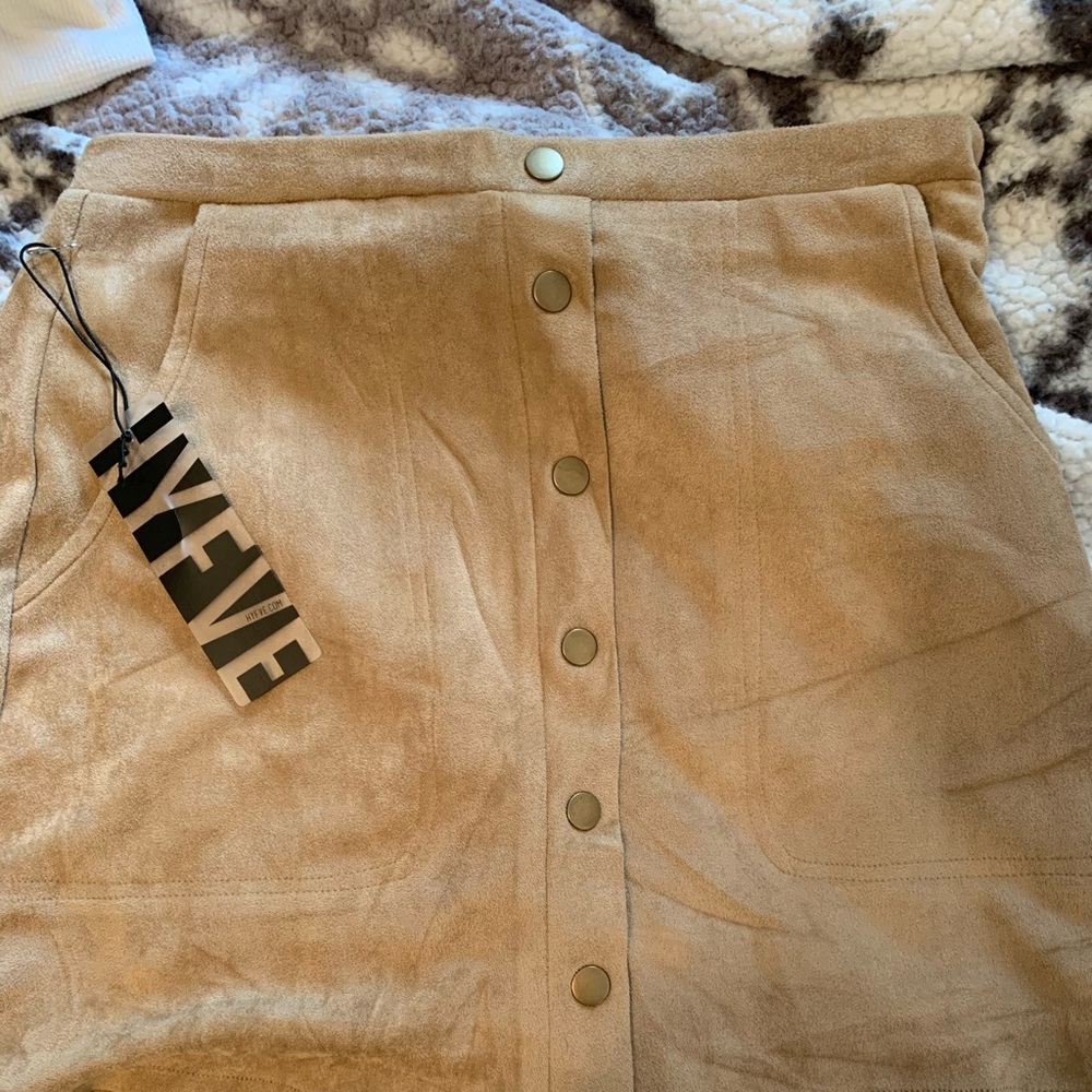 suede, tan, button up skirt! ♡